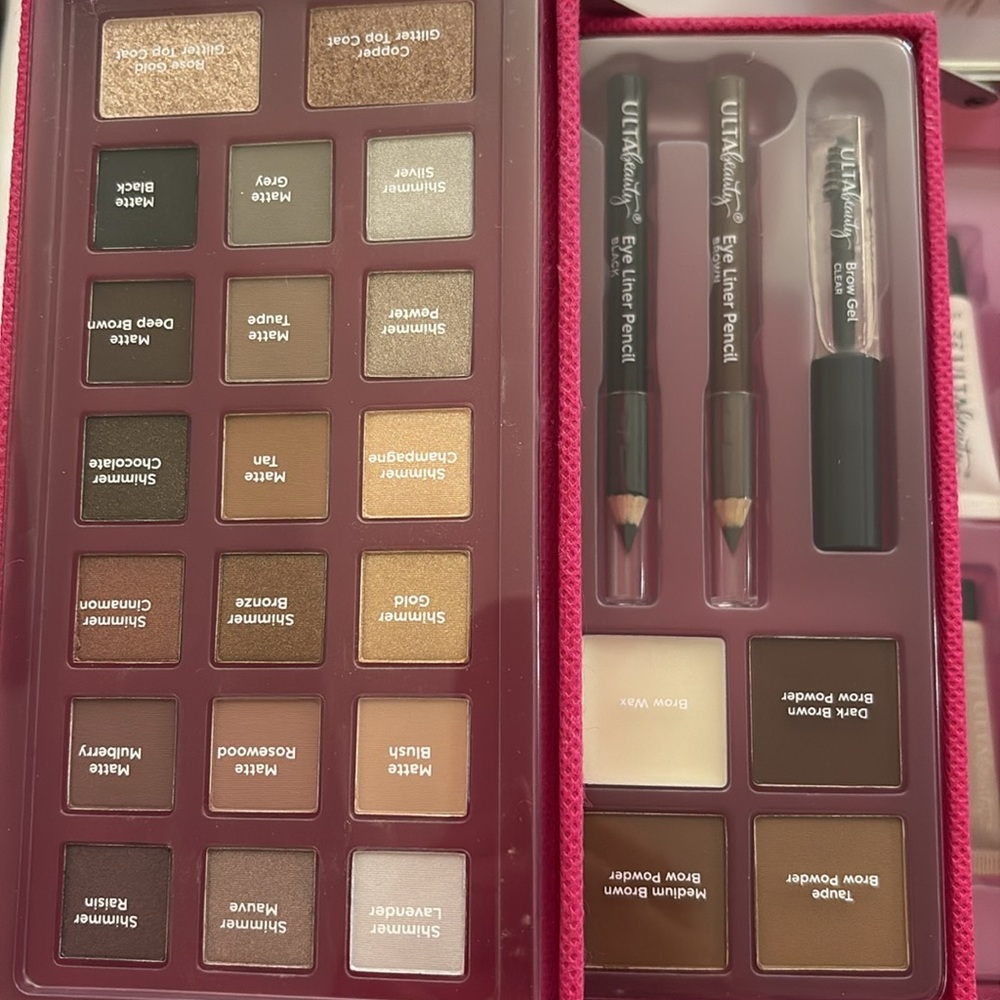 Ulta Beauty Box Artist Edition in Bold Pink - Picture 5 of 6